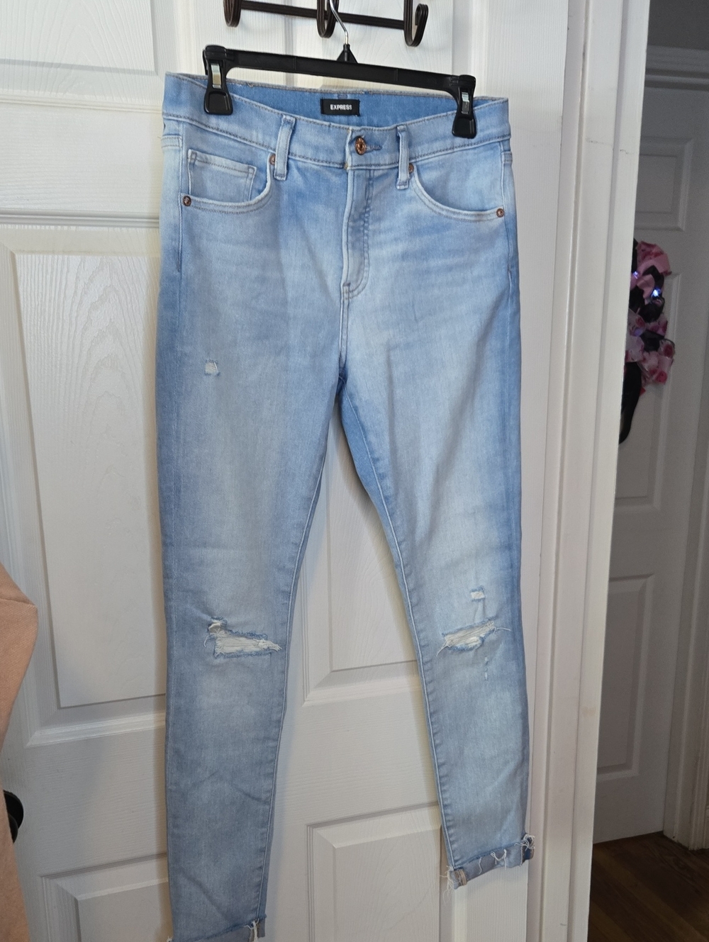 Express Women's Light Blue Distressed Skinny Jeans